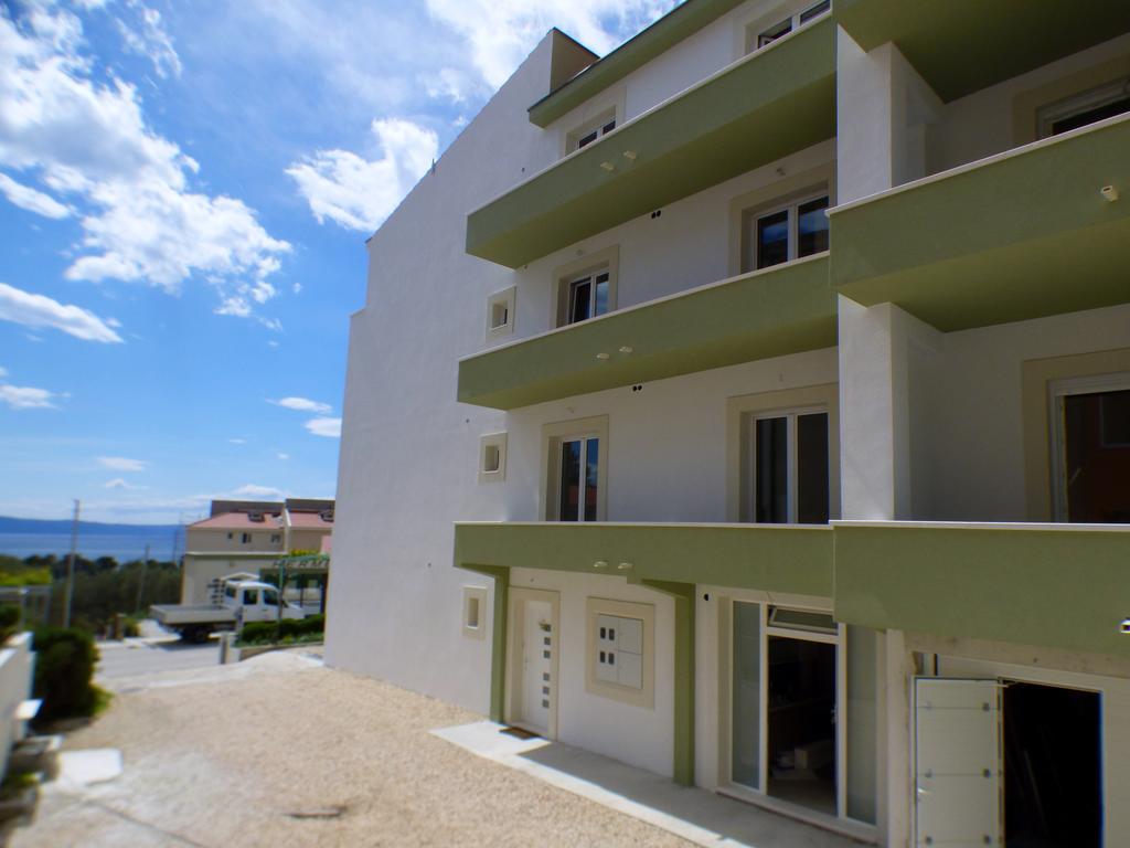 Apartments Hermes Tucepi Exterior photo