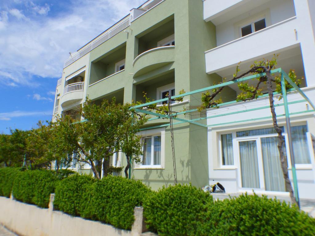 Apartments Hermes Tucepi Exterior photo