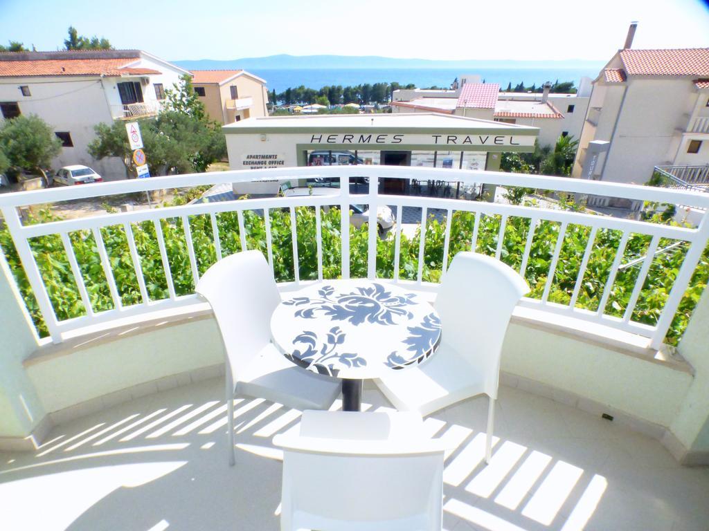 Apartments Hermes Tucepi Exterior photo