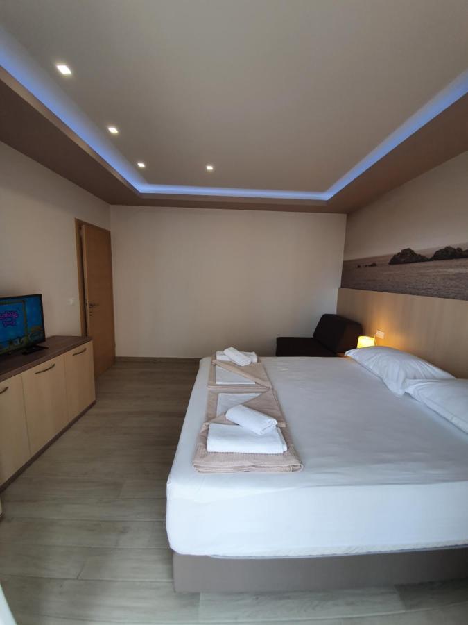 Apartments Hermes Tucepi Exterior photo