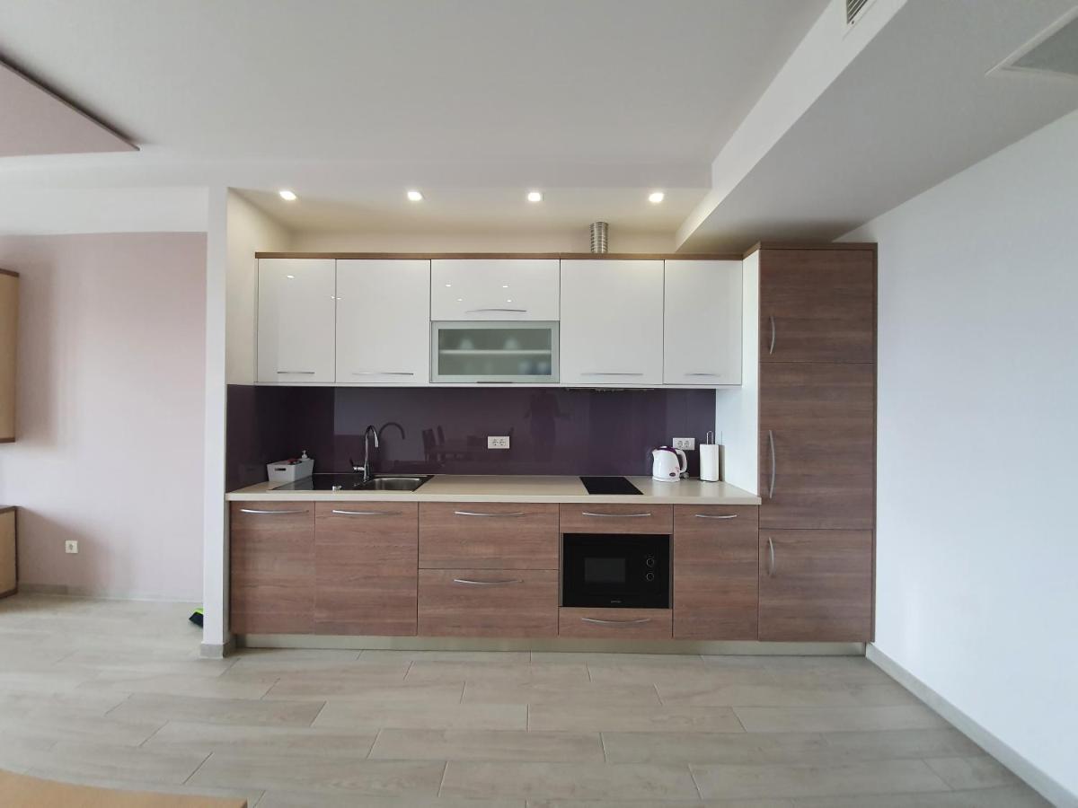 Apartments Hermes Tucepi Exterior photo